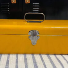 Dad shows unbelievable before-and-after photos of the restored toolbox he made for his son’s birthday: ‘I’m gonna cry’